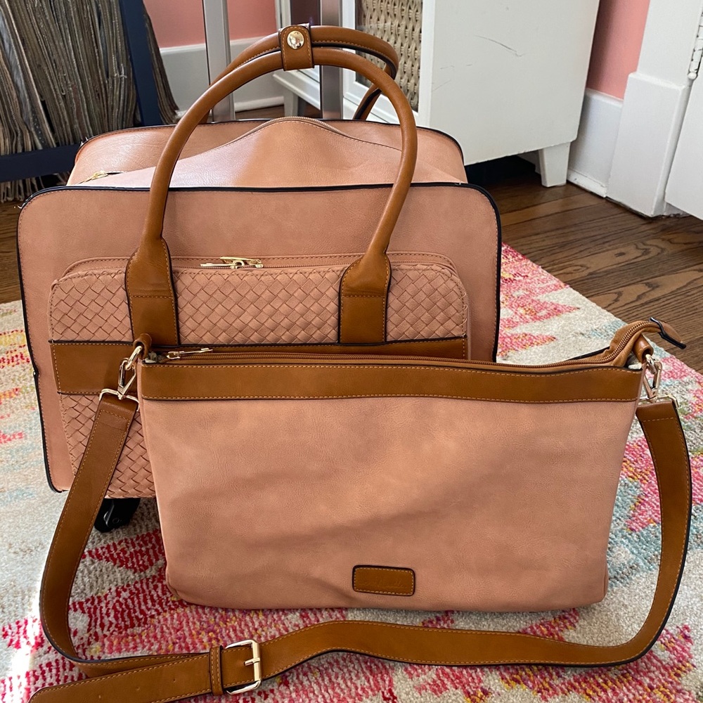 Simply Noelle travel bag set